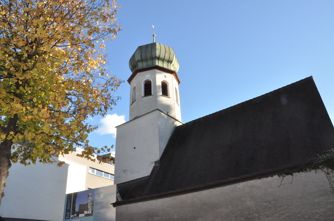 Grabungsarbeiten in der St. Peter Kirche in Rankweil im November 2014